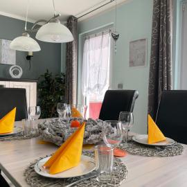 Ferienhaus SweetHome - eingezäunter Garten - 3 Hunde willkommen - ruhige Sackgasse, hotel a Bad Sachsa