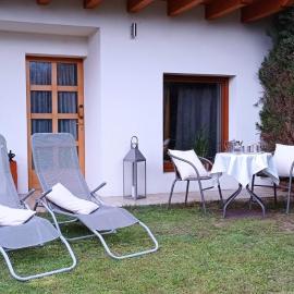 Villa Natura appartamento Open Space con giardino, hotel v destinaci Trento