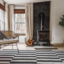 Pinewood Bungalow - Luxury Cabin, Kid-Friendly, hotelli kohteessa Catskill
