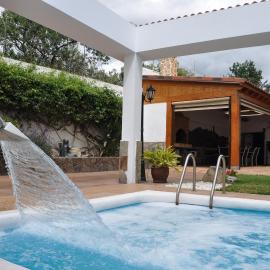 Bonita casa cálida para el relax con wifi: Valsequillo şehrinde bir otel