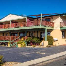 Anchors Aweigh - Adult Guests Only, hotel en Narooma