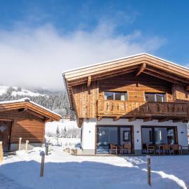 Chalet in Pinzgau near Ski Slopes & Sauna