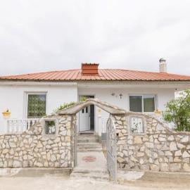 Vista de Montana Meteora II، فندق في Vlacháva