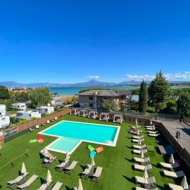 Viesnīca Hotel Puccini Peskjēra del Gardā