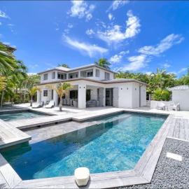 Villa Manzana : neuve 4ch 4sdb 2 piscines - LUXE
