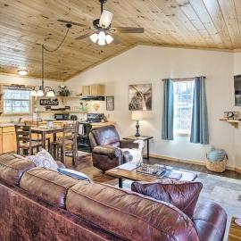 8 Mi to Great Smoky Mtn National Park: Cozy Cabin, hotel em Bryson City
