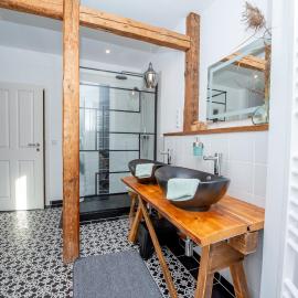 Apartment Kronprinz zentral mit Infrarot-Sauna, hotel in Eisenach