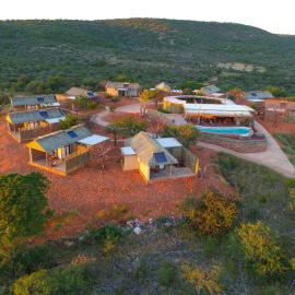 Okutala Etosha Lodge, hotel en Okaukuejo
