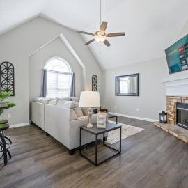 Plan A Trip To The Lake In This Open Air Cozy Home, hotel a Adairsville
