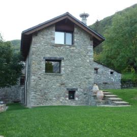 CHECK-IN CASAS Borda Blaner, готель у місті Вілланова