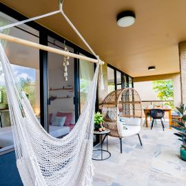 Hawaii Lifestyle Design Condo l Pool l Near Beach l AC l Free Parking l Sleeps 6, hotel v destinaci Kailua-Kona
