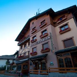 Hotel Zerbion，托爾諾的飯店