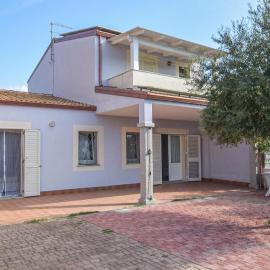 Lovely Home In Valledoria With Wifi