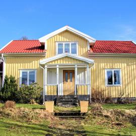 3 Bedroom Nice Home In Torup, hótel í Torup
