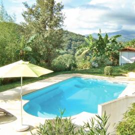 Lovely Home In Saint-Pée-Sur-Nivelle