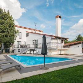 Villa Marty with Private Pool and Jacuzzi