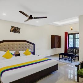 Itsy Hotels Regalia Grand, 500 Mtrs From Madikeri Fort, viešbutis mieste Madikeris