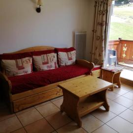 2 pièces confortables au pied des pistes avec parking privé - FR-1-557-25