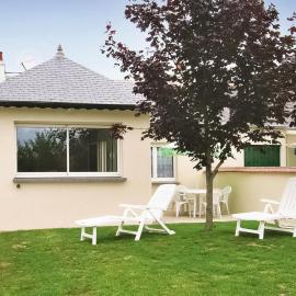 Gorgeous Home In Trévou Treguignec, hotel in Trévou-Tréguignec