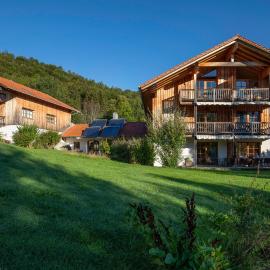 Ferienwohnungen Erlebnisnaturhof, hotel a Aschau im Chiemgau