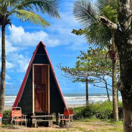 Chalé Jorai - pé na areia, hotel em Bertioga
