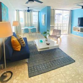 Pool Beachfront 2 bedroom Condado Beach