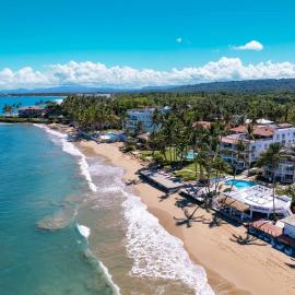Oceanfront Kite Beach, 1BR, 30 feet to sand, Pool, 200Mbps WiFi