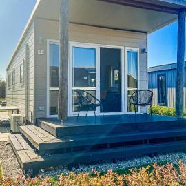 Stunning Home In Scherpenisse, hotel i Scherpenisse