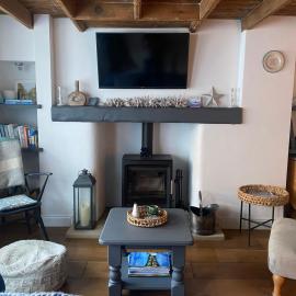 Shrimp Cottage - 3 bed renovated cottage with stunning sea views, hotel i Staithes