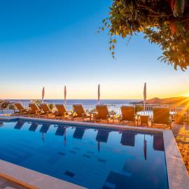Villa Laura, hotel u gradu Mlini