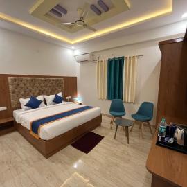 NP Royal INN