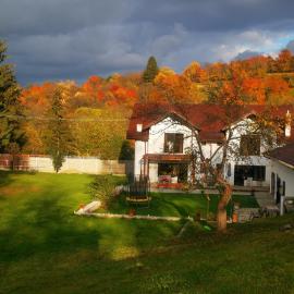 Casa din vale