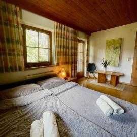 Alpine cottage with exceptional view, hotel in Mayrhofen