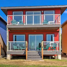 Waldport Escape - Sanderling Sea Cottages, Unit 8, hotel i Waldport