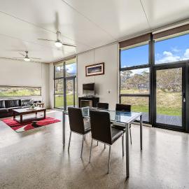 Ecocrackenback 16 Sustainable chalet., hotel u gradu 'Crackenback'