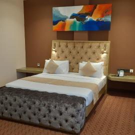 Viluxey City Hotel, Hotel in Maharagama