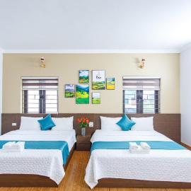 Blue Eyes Hotel, hotell sihtkohas Văn Lâm
