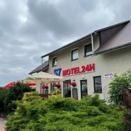 Motel S7 โรงแรมในGoszczyn