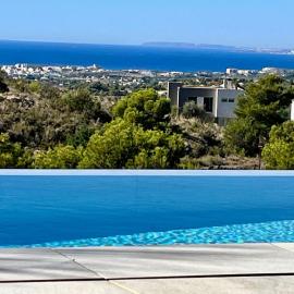 Sea Hills semidetached Luxury Villa, hotel in Finestrat