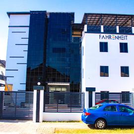 Fahrenheit Apartments, hotel em Abuja