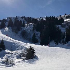 100% renovated duplex, ideal for families, direct access to the slopes!, Hotel in Les Allues