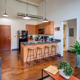 NY Style Centric Loft with King Bed by Park ave