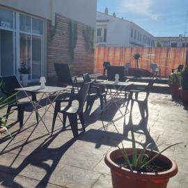 Zona5 Apartamentos Turísticos, hotell i El Vendrell