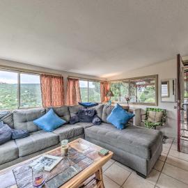 Cozy High Rolls Cottage Near Hiking Trails!, hotel en Cloudcroft