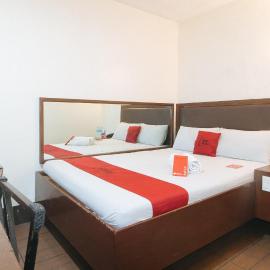 RedDoorz @ Riches Holiday Hotel Avenida, hotell i Manila