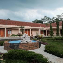 RedDoorz Plus Syariah at Hotel Indonesia Kajen, viešbutis mieste Pekalonganas