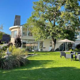 Grande Villa de 8 chambres avec Balnéothérapie- Vill'Acacia