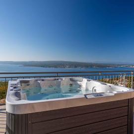 Apartments in Crikvenica 43070