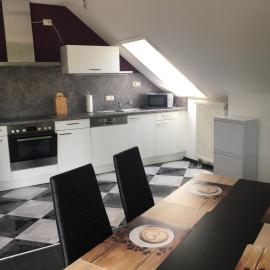 Ferienwohnung Ludwig mit Balkon, viešbutis mieste Karlštatas