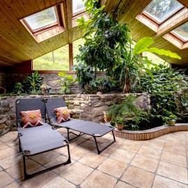Traditional Chalet with some luxurious features، فندق في Troistorrents
